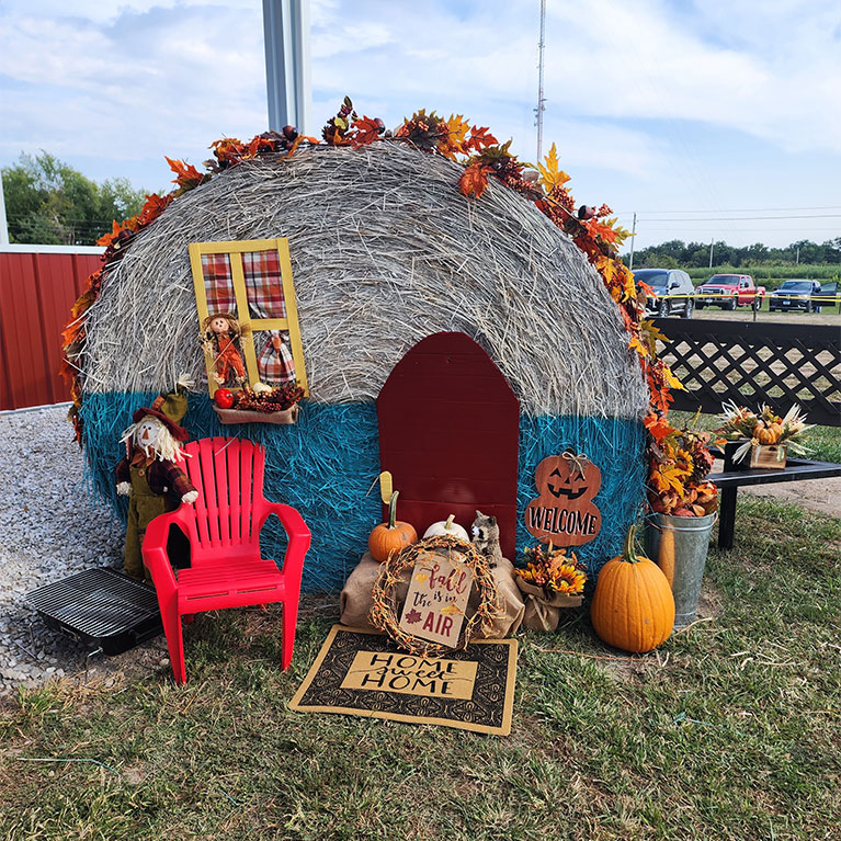 The Appleberry Orchard Hay Bale Contest in Donnellson, Iowa